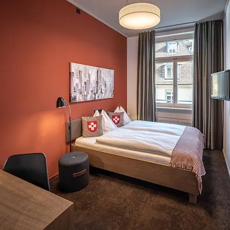 Hotel Baeren Am Bundesplatz 4*