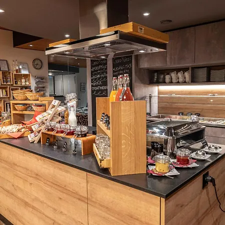 Baeren Am Bundesplatz Берн