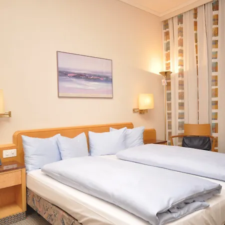 Hotel Baeren Am Bundesplatz Berna