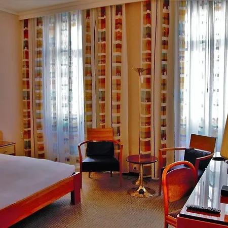 Bären Am Bundesplatz Hotel 4*