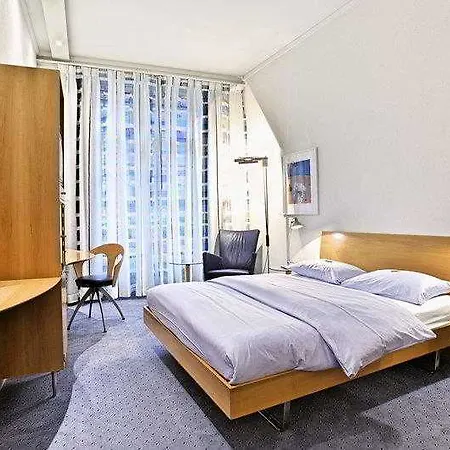 Hotel Baeren Am Bundesplatz Berna