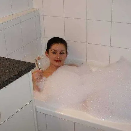 바렌 엠 분데스플라츠 호텔 베른