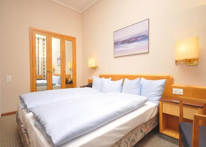 Baeren Am Bundesplatz Hotel