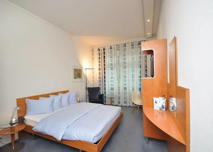 Hotel Baeren Am Bundesplatz Berna