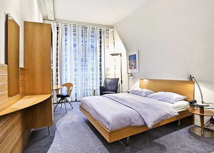 Hotel Baeren Am Bundesplatz Berna