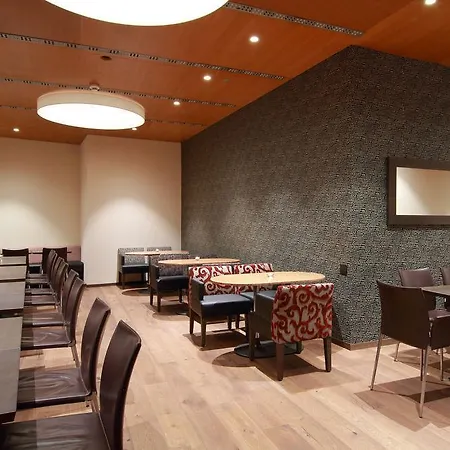 班德广场巴朗酒店 4*