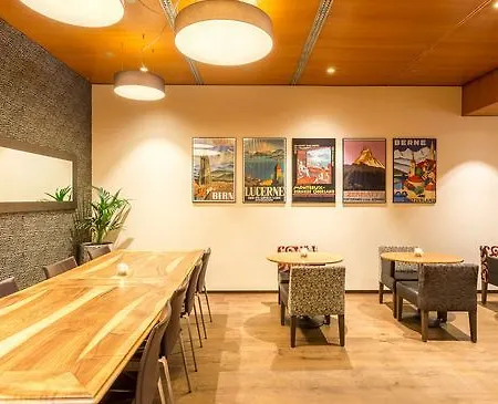班德广场巴朗酒店