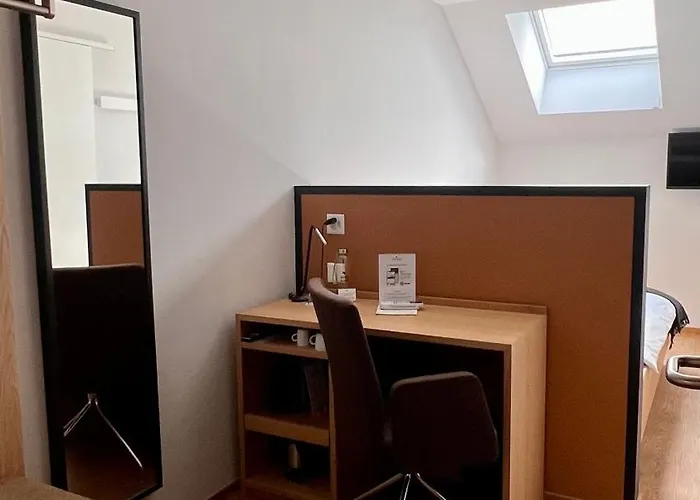 Отель Baeren Am Bundesplatz