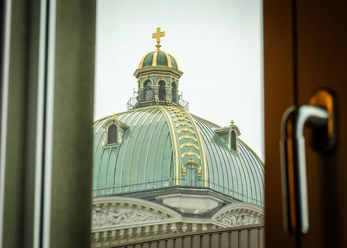 Baeren Am Bundesplatz 4*